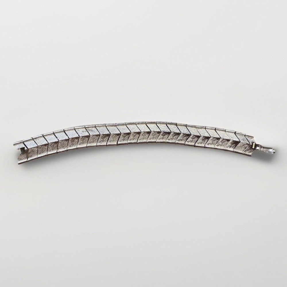 Vintage Lisner Silver Tone Link Bracelet 1950s 1960s Signed Retro Jewelry